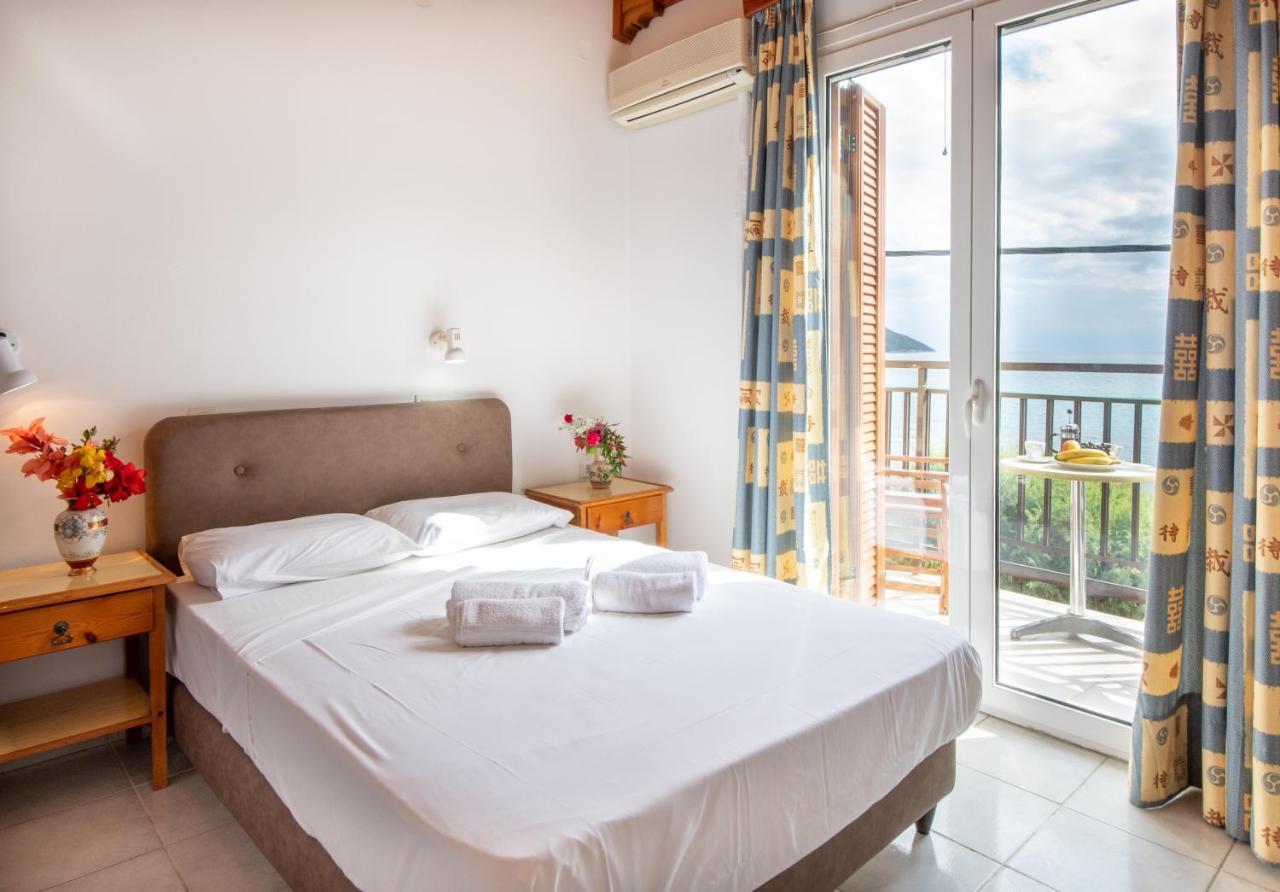 Hotel Korakakis Beach Finikounta Ngoại thất bức ảnh