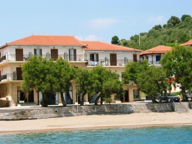 Hotel Korakakis Beach Finikounta Ngoại thất bức ảnh